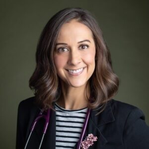 dr-hernandez-holistique-bellevue-physician